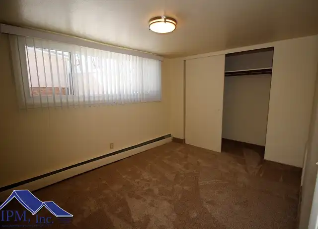 Property at 1027 Delmar Ct, Minot, ND, 58703, 2 beds, 1 bath, [object Object]