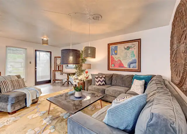Property at 6018 Berendo St, Houston, TX, 77092, 2 beds, 1 bath, [object Object]
