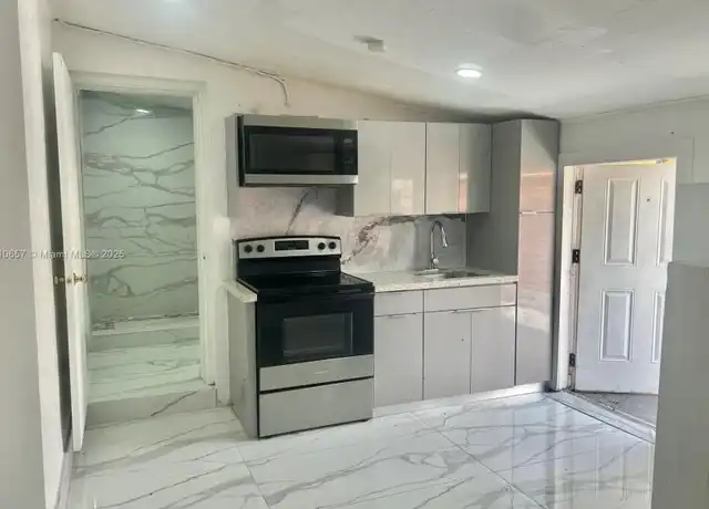 Property at 6660 Johnson St, Hollywood, FL, 33024, 1 bed, 1 bath, [object Object]