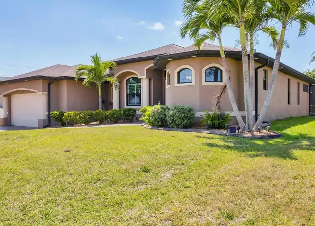 Property at 4 White Marsh Ln, Rotonda West, FL, 33947, 3 beds, 2.5 baths, [object Object]