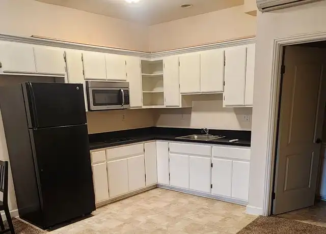 Property at 115 E 3rd St, Pomona, CA, 91766, 0 beds, 1 bath, [object Object]