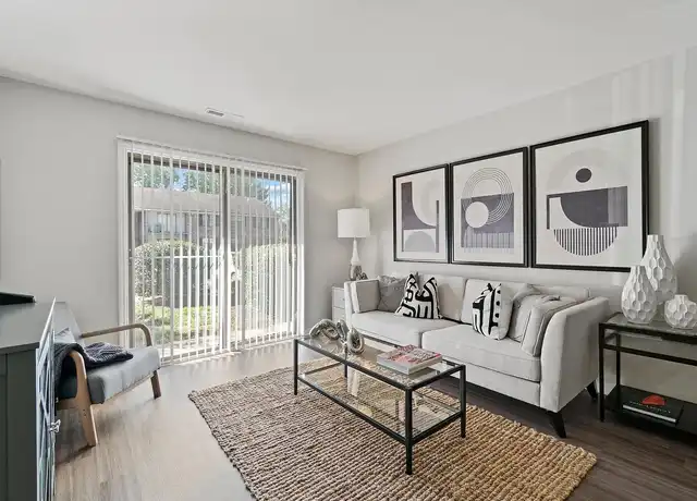 Property at Hunters Ridge - 2400 Milhaven Dr, Henrico, VA, 23238, 2-3 beds, 1.5 baths, [object Object]