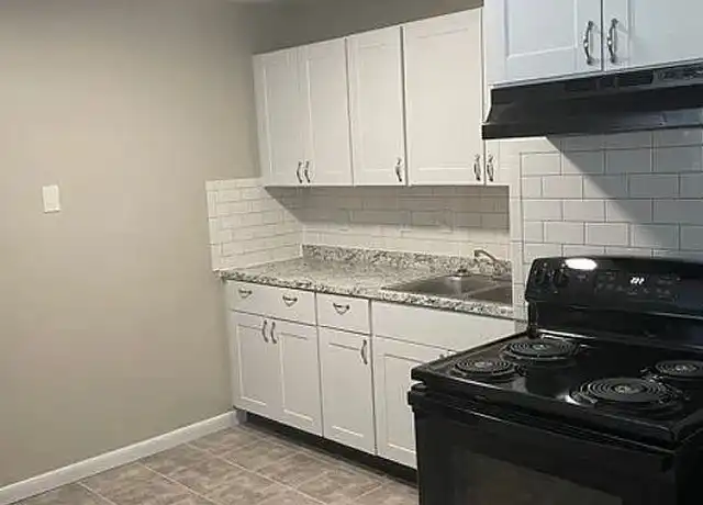 Property at Creek Ridge Apartments - 5700 Pleasant Ridge Rd, Knoxville, TN, 37912, 1-2 bed, 1 bath, [object Object]