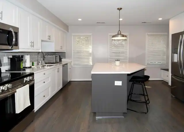 Property at 4427 1/2 MacArthur Blvd NW, Washington, DC, 20007, 2 beds, 1.5 baths, [object Object]