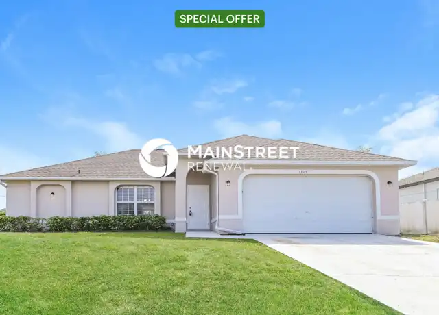 Property at 1305 NE 9th Ave, Cape Coral, FL, 33909, 3 beds, 2 baths, [object Object]