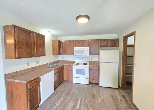 Property at 5301 56th St Unit 19, Sioux Falls, SD, 57106, 2 beds, 1 bath, [object Object]