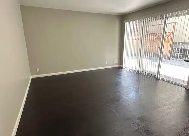 Property at 1529 Alice St Unit 110, Oakland, CA, 94612, 1 bed, 1 bath, [object Object]