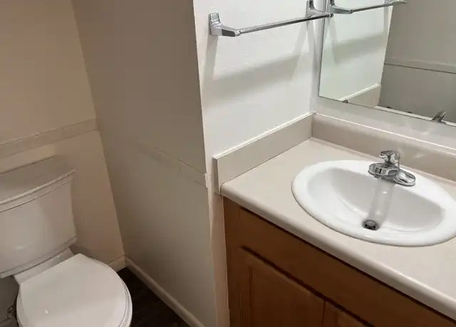 Property at 902 Wraywood Dr Unit 112, Fort Dodge, IA, 50501, 1 bed, 1 bath, [object Object]