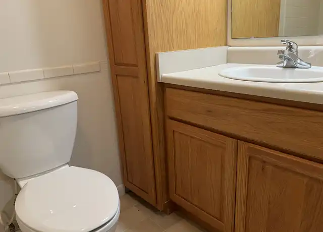Property at 902 Wraywood Dr Unit 112, Fort Dodge, IA, 50501, 1 bed, 1 bath, [object Object]