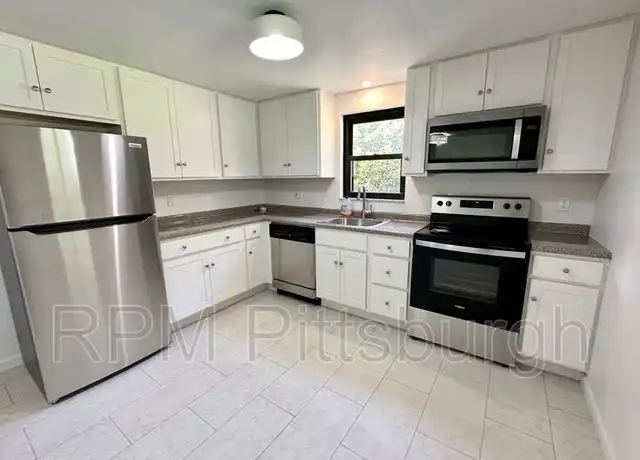 Property at 6416 Verona Rd, Verona, PA, 15147, 3 beds, 2 baths, [object Object]