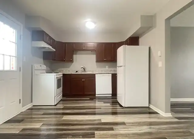 Property at Meadow Apartments - 292 Meadow Dr, Danville, IN, 46122, 2 beds, 1 bath, [object Object]