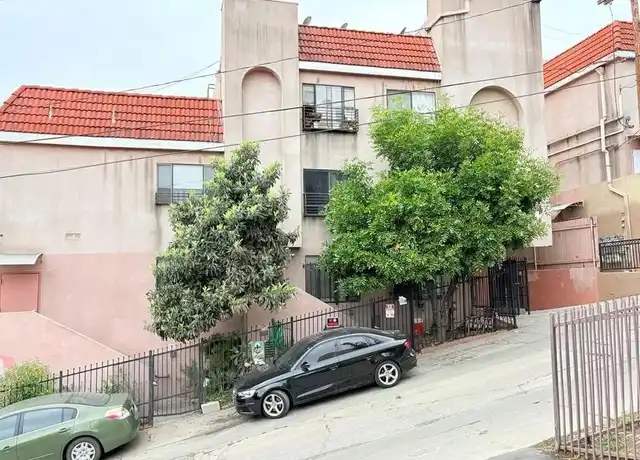 Property at 316 W Avenue 38, Los Angeles, CA, 90065, 2 beds, 1 bath, [object Object]