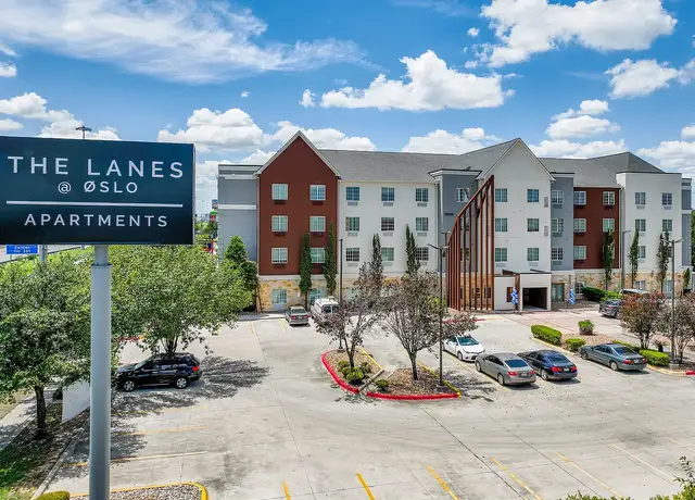 Photo of 1560 S Interstate 35, San Marcos, TX 78666