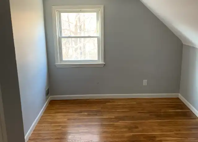 Property at 37 Pond St, Billerica, MA, 01821, 1 bed, 1 bath, [object Object]