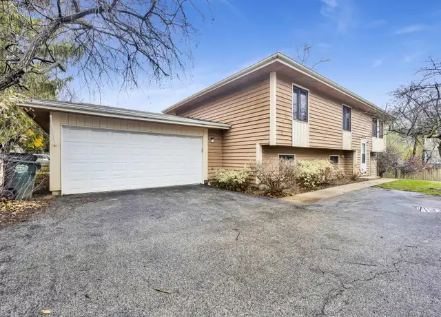 Property at 209 W Winchester Rd, Libertyville, IL, 60048, 4 beds, 2.5 baths, [object Object]