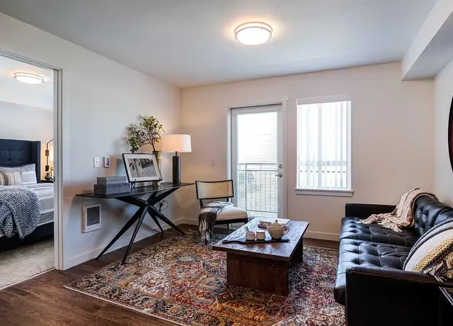 Photo of 21212 International Blvd, Seatac, WA 98198
