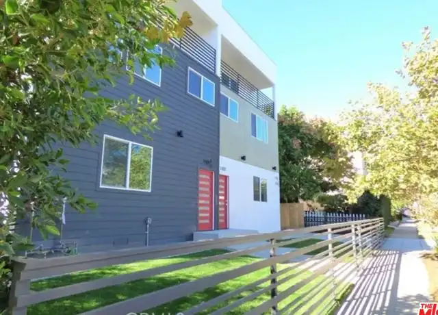 Property at 1113 Carmona Ave, Los Angeles, CA, 90019, 3 beds, 2.5 baths, [object Object]