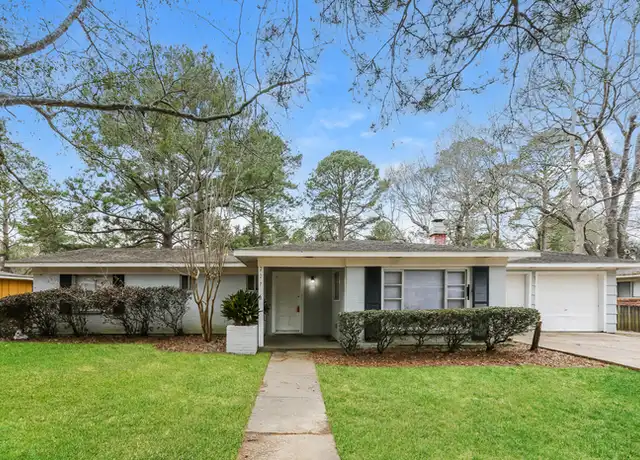 Property at 227 Valley Vista Dr, Jackson, MS, 39211, 4 beds, 2 baths, [object Object]