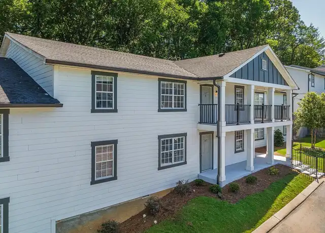 Property at Vandergriff Village Apartments by Callio Properties - 5225 Old Hixson Pike, Hixson, TN, 37343, 1-2 bed, 1-2 bath, [object Object]