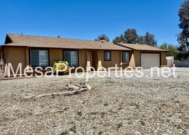 Property at 10910 Lancelet Ave, Apple Valley, CA, 92308, 3 beds, 2 baths, [object Object]