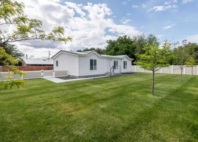 Property at 103 W 1st St, Fruitland, ID, 83619, 2 beds, 2 baths, [object Object]