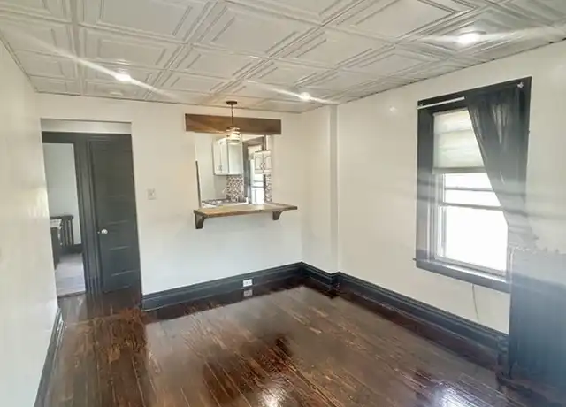 Property at 31 W James St Unit 3, Lancaster, PA, 17603, 1 bed, 1 bath, [object Object]
