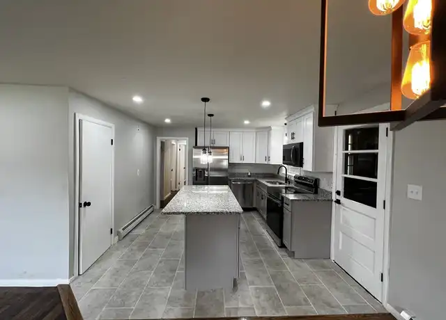 Property at 388 Burncoat St, Worcester, MA, 01606, 3 beds, 1 bath, [object Object]