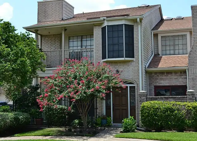 Property at 800 Country Place Dr #401, Houston, TX, 77079, 3 beds, 2.5 baths, [object Object]