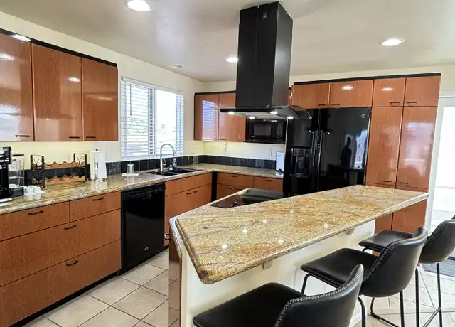 Property at 819 Avalon Ct Unit A, San Diego, CA, 92109, 2 beds, 2 baths, [object Object]
