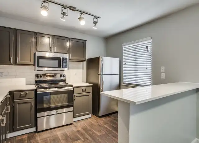 Property at Mark @ 2600 - 2624 Southern Hills Blvd, Arlington, TX, 76006, 1-2 bed, 1-2 bath, [object Object]
