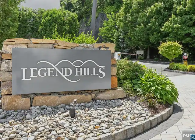 Property at 46 Legend Hills Dr #46, Edgewater, NJ, 07020, 2 beds, 3.5 baths, [object Object]