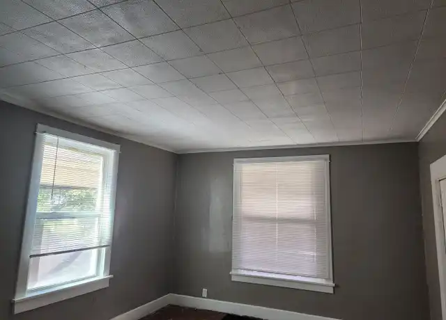 Property at 111 W Linden Ave, Logansport, IN, 46947, 1 bed, 1 bath, [object Object]