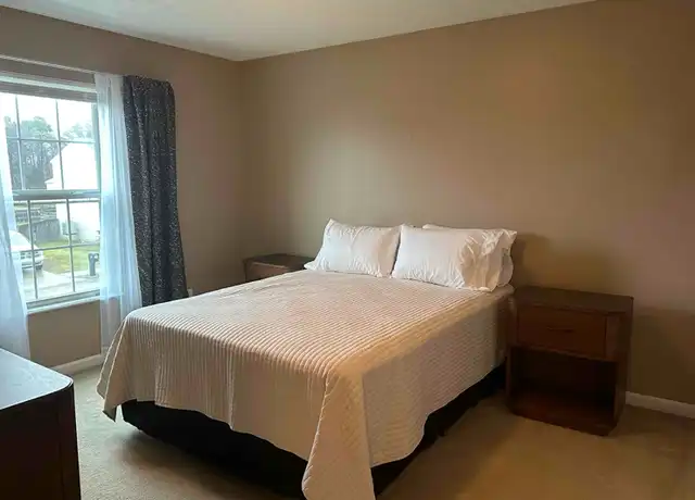 Property at 212 Greenleaf Dr, Elizabethtown, KY, 42701, 1 bed, 1 bath, [object Object]