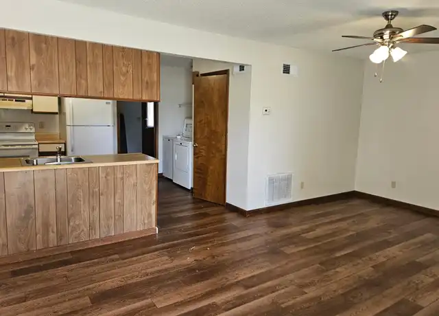 Property at 3010 Monroe St, Paducah, KY, 42001, 1 bed, 1 bath, [object Object]
