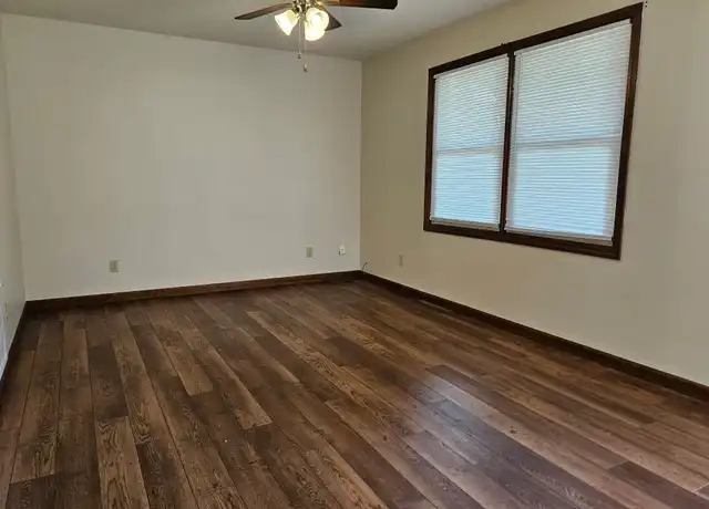 Property at 3010 Monroe St, Paducah, KY, 42001, 1 bed, 1 bath, [object Object]
