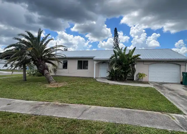 Property at 334 Aylesbury Ln NE, Port Charlotte, FL, 33952, 3 beds, 2 baths, [object Object]