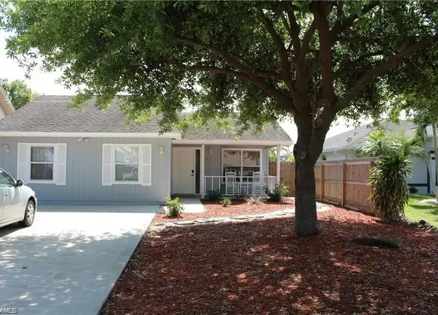Property at 858 97th Ave N, Naples, FL, 34108, 4 beds, 2 baths, [object Object]