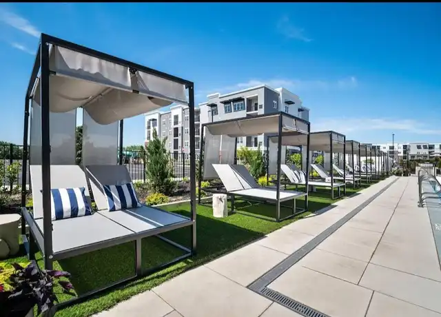 Property at 226 W Fort Lee Rd Unit 3-2, Bogota, NJ, 07603, 2 beds, 2 baths, [object Object]