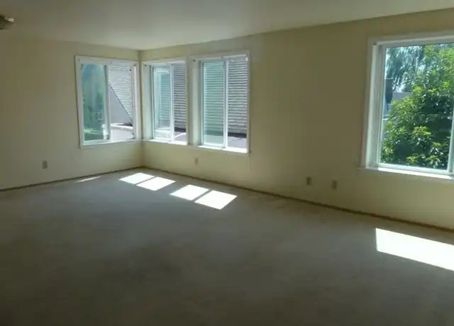 Property at 4459 Fremont Ave N Unit 202, Seattle, WA, 98103, 2 beds, 1 bath, [object Object]