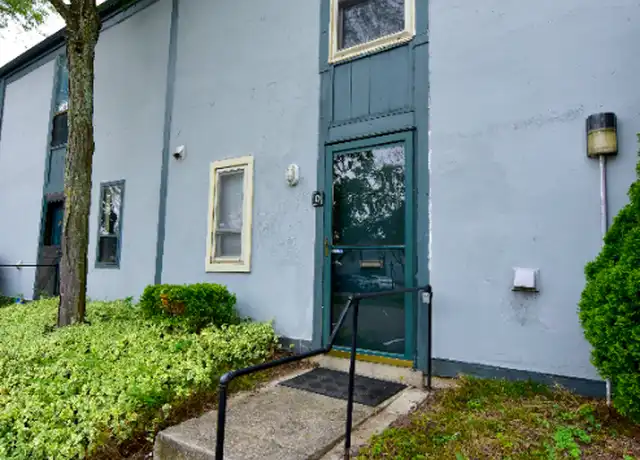 Property at 1030 Galliton Ct Unit D, Columbus, OH, 43220, 3 beds, 2 baths, [object Object]
