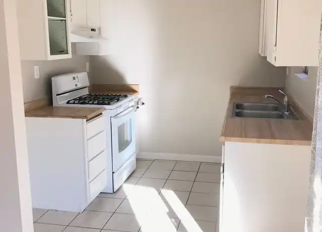 Property at 540 Fein Ave Unit Fein B, Paso Robles, CA, 93446, 2 beds, 1.5 baths, [object Object]