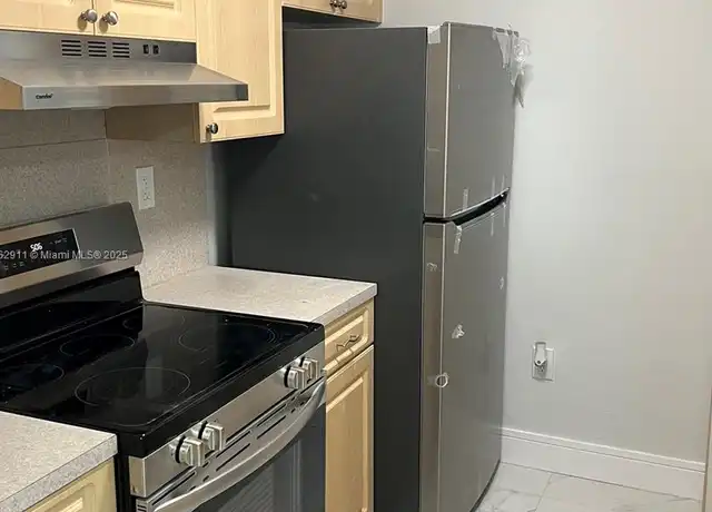 Property at 7125 NW 186th St Unit B408, Hialeah, FL, 33015, 2 beds, 2 baths, [object Object]