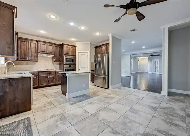 Property at 205 W 26th St, Houston, TX, 77008, 3 beds, 2.5 baths, [object Object]