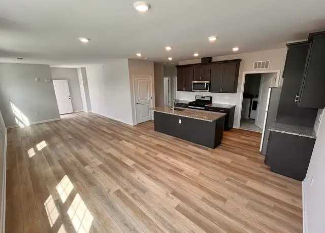 Property at Tower Ridge Grande - 200 Tower Dr, Scotchtown, NY, 10941, 2 beds, 2 baths, [object Object]