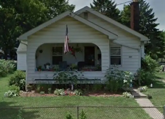 Property at 1537 Tanner Ave SW, Canton, OH, 44706, 3 beds, 1 bath, [object Object]