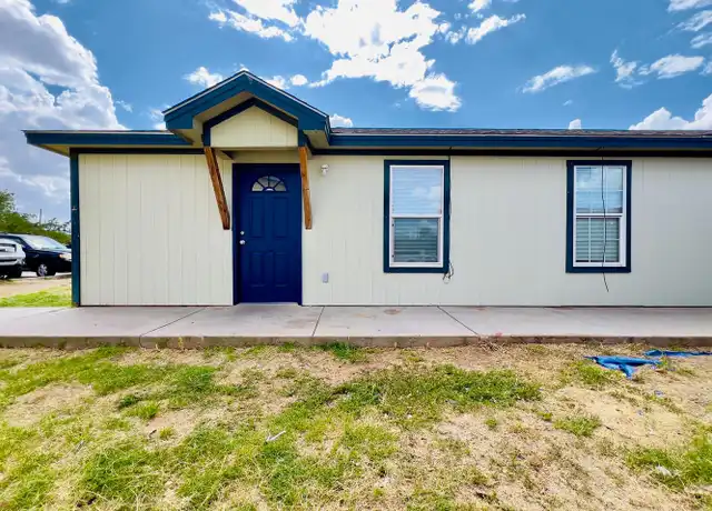 Property at 324 37th St Unit B, Lubbock, TX, 79404, 3 beds, 1 bath, [object Object]