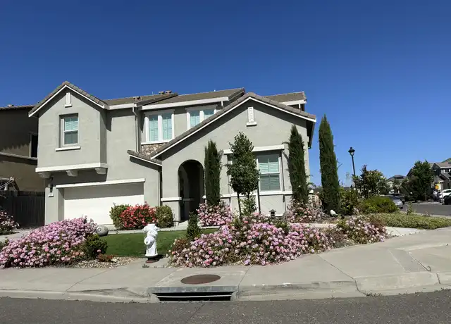 Property at 101 Clematis St Unit 1, Vacaville, CA, 95687, 4 beds, 3 baths, [object Object]