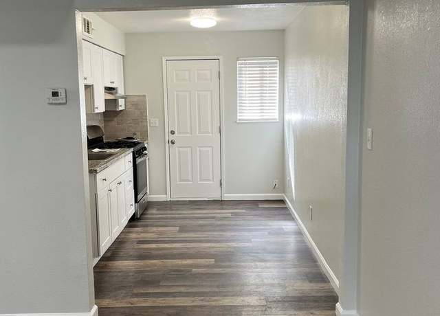 Photo of 1548 Canal Farm Ln, Los Banos, CA 93635