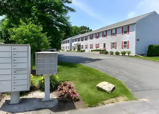 Property at 4208 Court Royale, Schenectady, NY, 12304, 2 beds, 1 bath, [object Object]