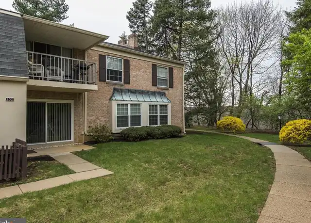 Property at 132 Old Forge Xing Unit 132, Devon, PA, 19333, 2 beds, 2 baths, [object Object]